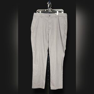 Old Navy Ultimate Straight Casual Dress Pants in Gray